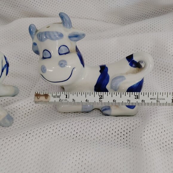 Vintage Enesco Ceramic Blue and White Cow Figurines - Picture 9 of 9